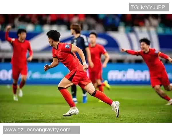 中国U19男足迎战日本队全力争胜展现青春风采与拼搏精神